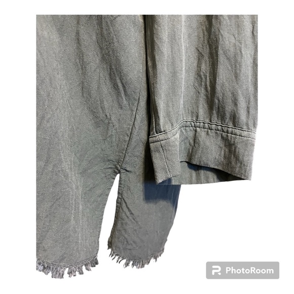 Umgee | Lace Up Oversized Tunic Top Army Green Frayed Raw Hem | size Large | - Picture 9 of 10